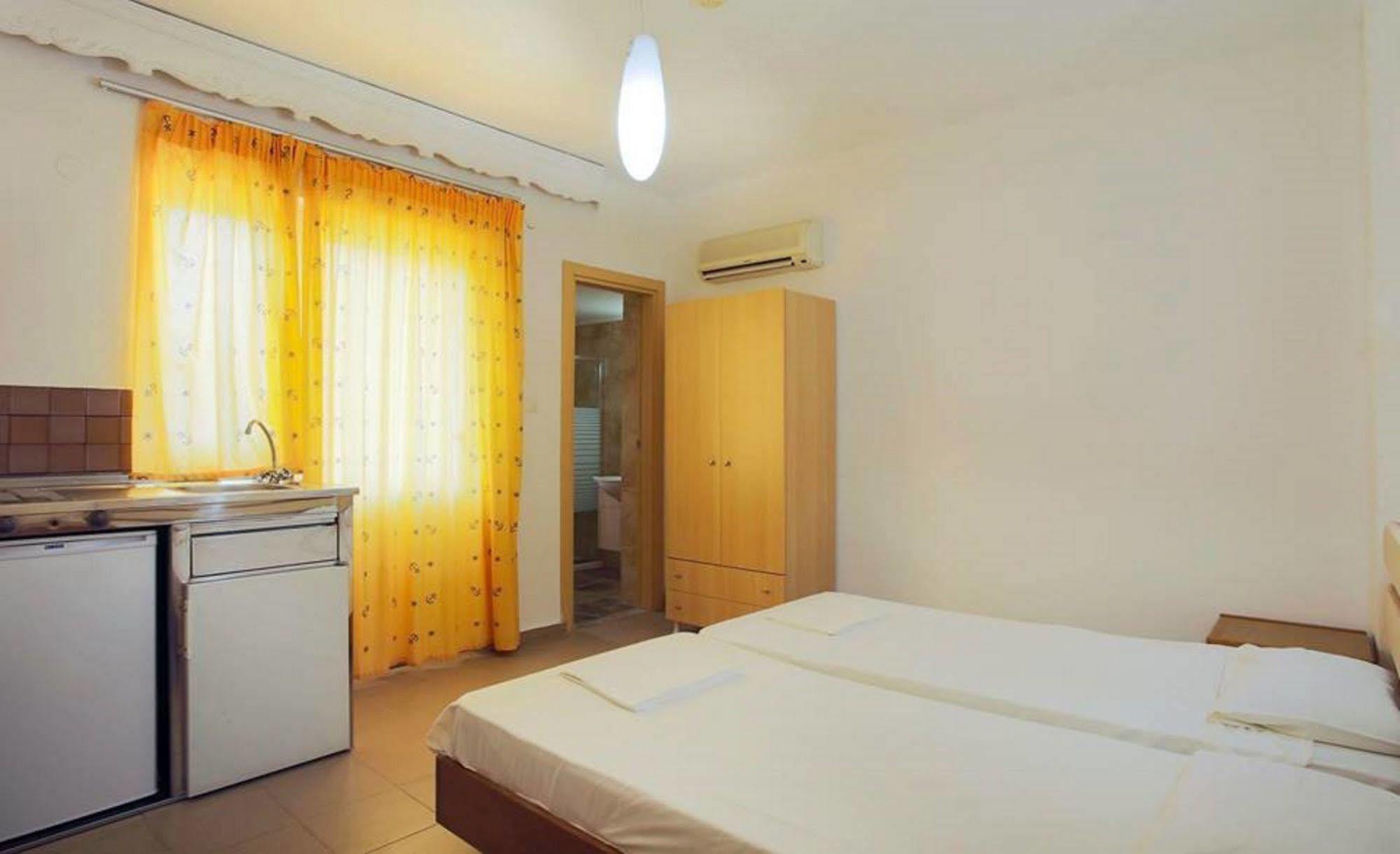 Tinas Plus Hotel 2* Faliraki